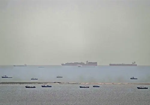 EE. UU. lanza ataques contra Ir&aacute;n