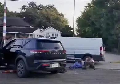 Muere mexicano a manos del ICE Muere mexicano a manos del ICE