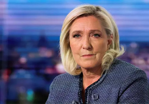 Le Pen anuncia candidatura a presidencia de Francia Le Pen anuncia candidatura a presidencia de Francia