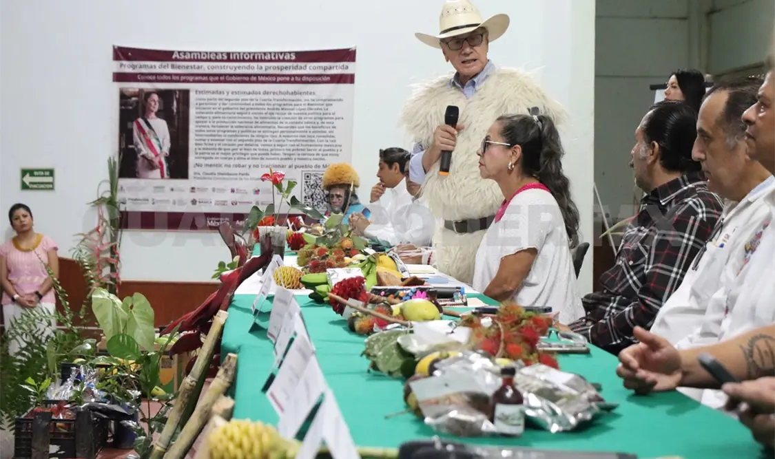 El procurador visitó Chiapas y atendió a diversos comisariados ejidales en la Sader estatal. Diego Pérez / CP