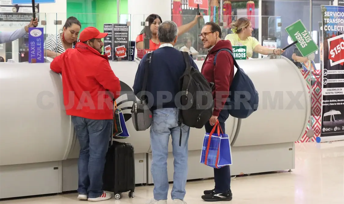 Repuntó el número de viajeros en el aeropuerto Ángel Albino Corzo. Diego Pérez / CP