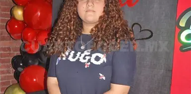 ¡Muchas felicidades, Mía! ¡Muchas felicidades, Mía!
