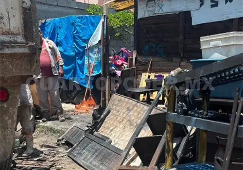 Incendio dej&oacute; sin nada a mujeres; piden ayuda