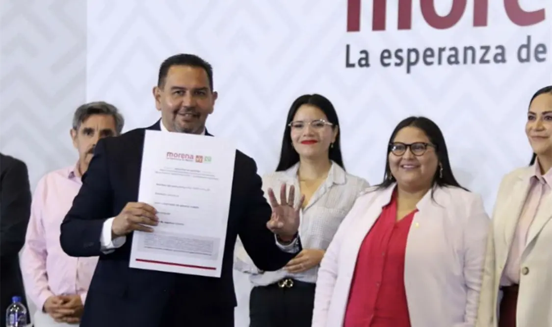 Arturo Escobar hizo público su respaldo al aspirante Cruz Pérez Cuéllar, este jueves. Cortesía