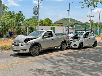 Pick up y compacto chocan por alcance Pick up y compacto chocan por alcance