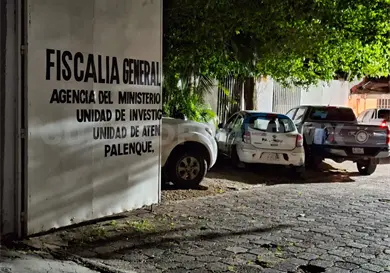Taxista llevaba pasajero armado