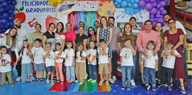 Estos pequeños terminaron un ciclo Estos pequeños terminaron un ciclo