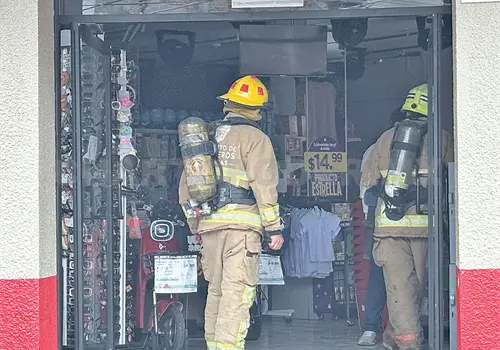 Bomberos atienden hasta cuatro emergencias diarias Bomberos atienden hasta cuatro emergencias diarias