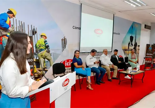 Realizan Concurso de OratoriaVox Vivacis 2026 Realizan Concurso de OratoriaVox Vivacis 2026