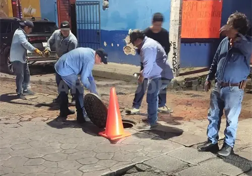 Tras protesta, atienden fuga de aguas negras en SCLC