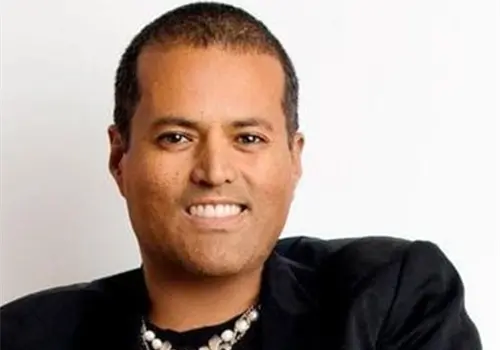 Aldo Rend&oacute;n viene a mostrarse