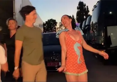 Trudeau en promocional de Katy Perry Trudeau en promocional de Katy Perry