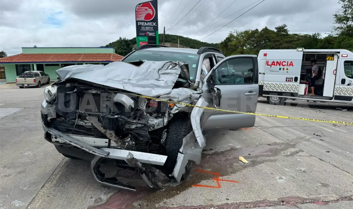Ocho personas resultaron lesionadas tras un choque entre una Chevrolet Silverado y una Toyota Tacoma. Juan Orel / CP
