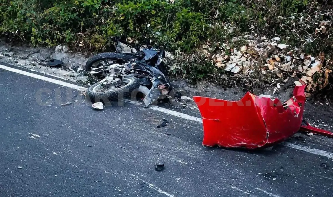 El sujeto falleció por el violento impacto contra el Honda. Cortesía