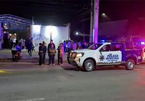 Comando irrumpe en fiesta familiar en Guanajuato