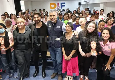 Celebran aniversario con donación de cabello Celebran aniversario con donación de cabello