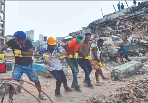 Suman 4 mil 734 muertos por terremotos