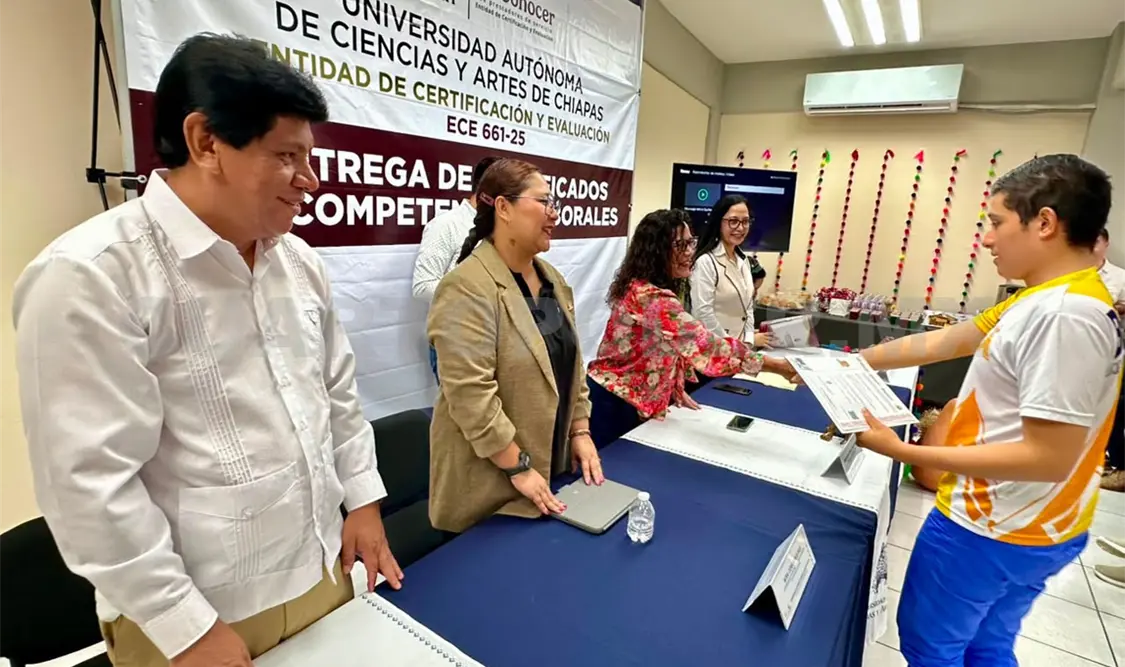 La rectora destacó que la coordinación interinstitucional dio buenos resultados para los jóvenes. Cortesía