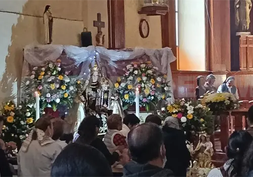 Católicos celebran a la Virgen del Carmen Católicos celebran a la Virgen del Carmen