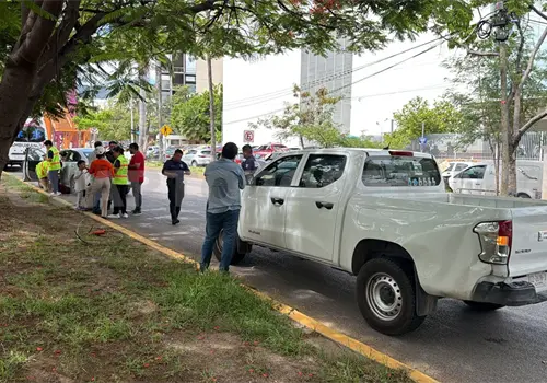 Colisionan por alcance; hay tres lesionados