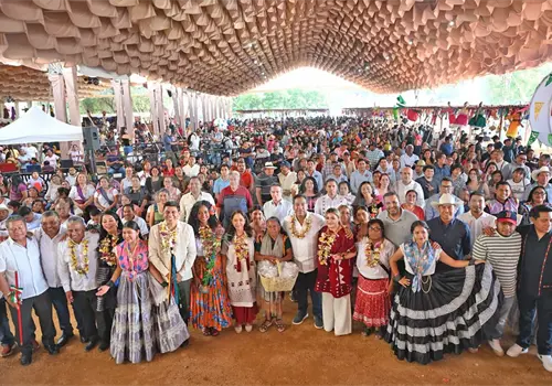 Celebran la hermandad de Chiapas y Oaxaca Celebran la hermandad de Chiapas y Oaxaca