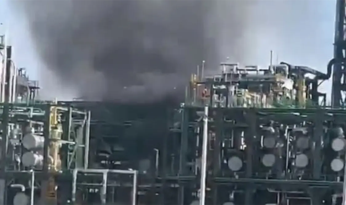 Refinería de Pemex registra nuevo incendio