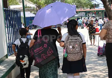 Estudiantes tendr&aacute;n mes y medio de vacaciones