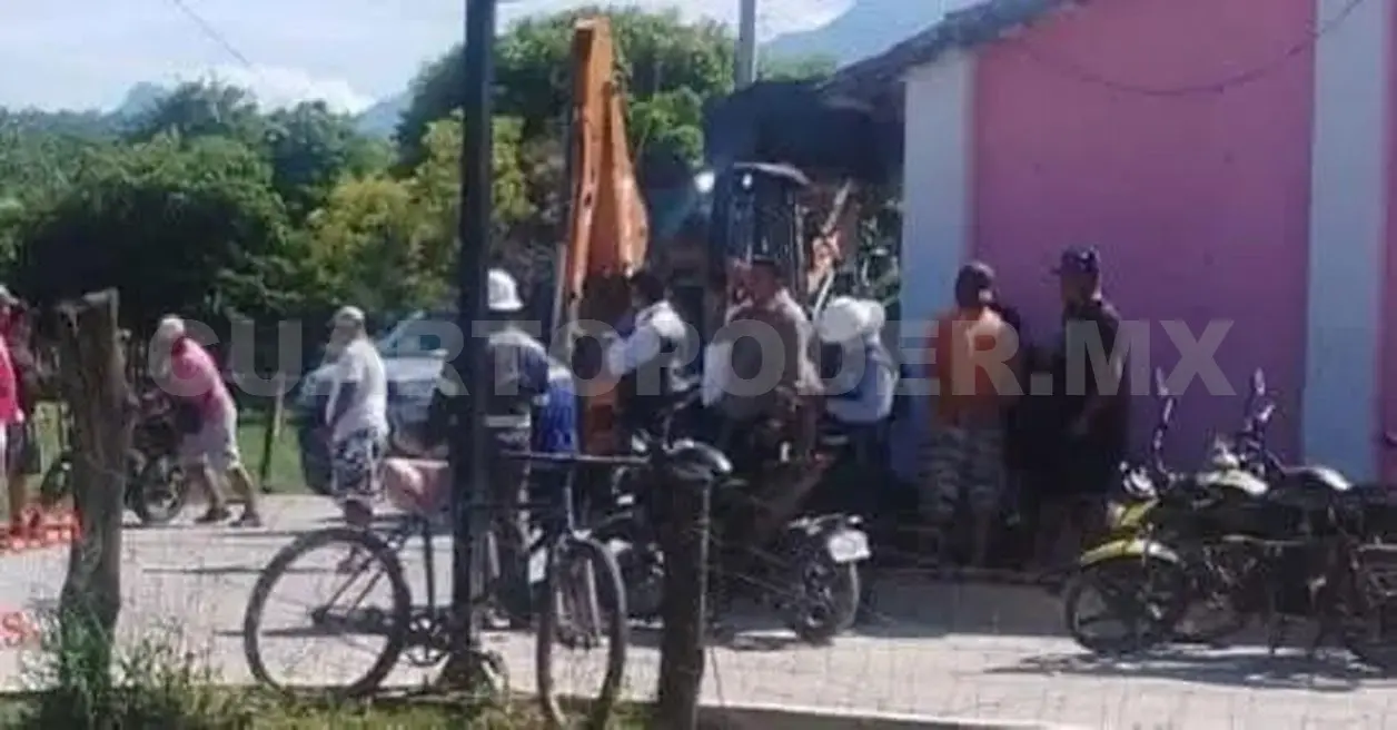 Insistieron en que el deterioro de la vialidad comenzó desde el arranque de la obra. Jesús Cruz / CP
