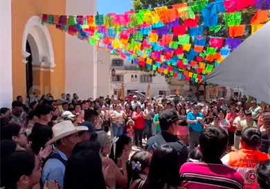 Despiden habitantes a "la mascota del pueblo" Despiden habitantes a "la mascota del pueblo"