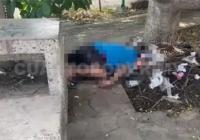 Lo sorprende la muerte en una banca de parque