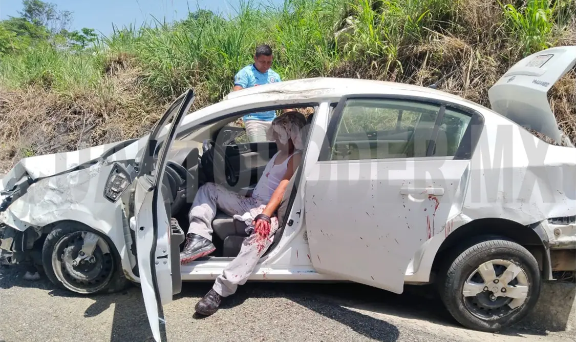 Percance carretero deja dos lesionados