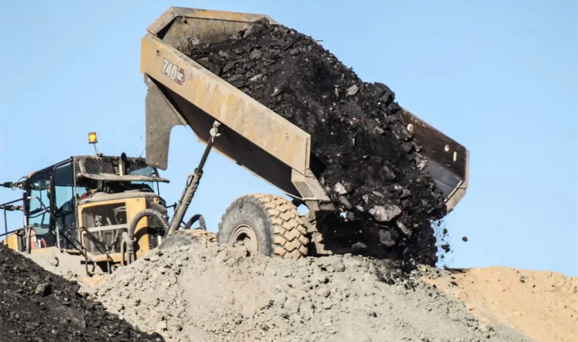 Prohíben operar a mineras sin permiso ambiental