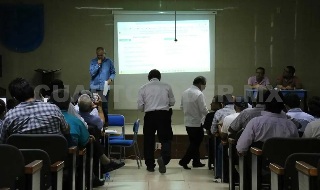 Las y los trabajadores de la educación pidieron que se revise y audite todo el proceso. Cortesía