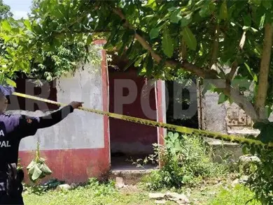 Hallan a guatemalteco sin vida en un predio