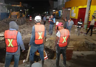 Dan seguimiento a obra en Infonavit Grijalva