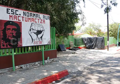 Denuncian presuntos abusos a estudiantes Denuncian presuntos abusos a estudiantes