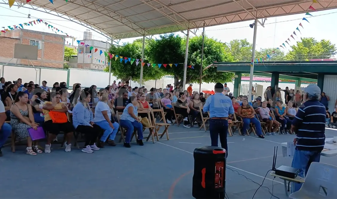 Persiste disputa de la construcción de un laboratorio escolar. CP