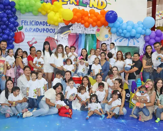 Pequeños pasos, grandes sueños Pequeños pasos, grandes sueños