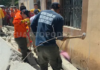 Derrumbe deja a pastor muerto y a alba&ntilde;il herido