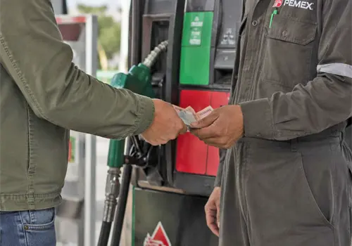 Exhiben a gasolineras que incumplen acuerdo de costo Exhiben a gasolineras que incumplen acuerdo de costo