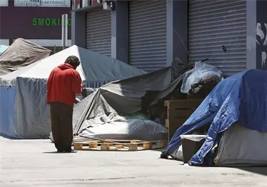 Proponen esterilizar a personas sin hogar