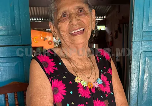 Atendió su último parto a los 90 años Atendió su último parto a los 90 años