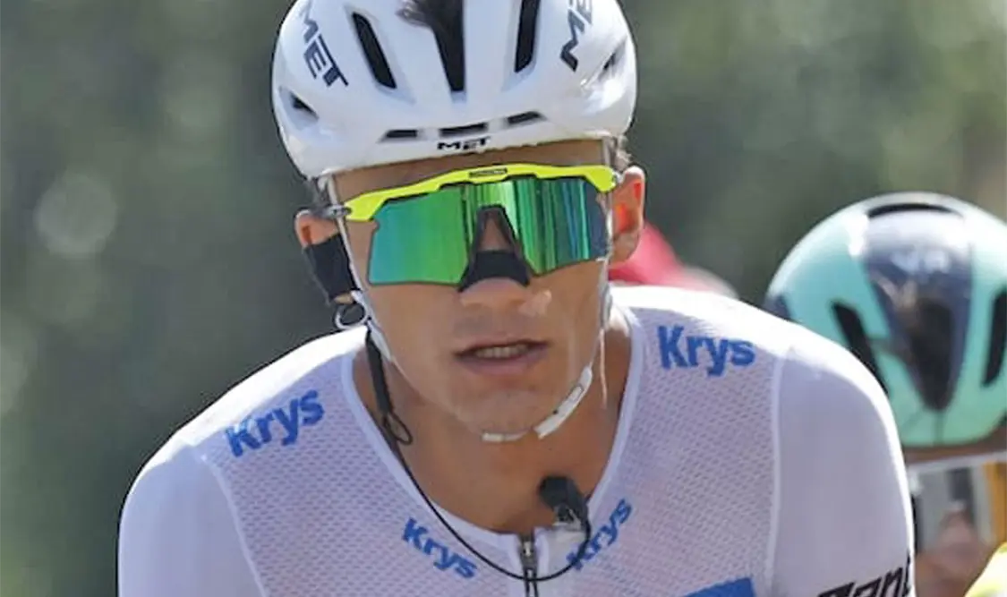 El campeón olímpico en Tokio en 2021 se impuso, con 45 segundos de ventaja, ante el suizo Mauro Schmid y el estadounidense Matteo Jorgenson. Agencias