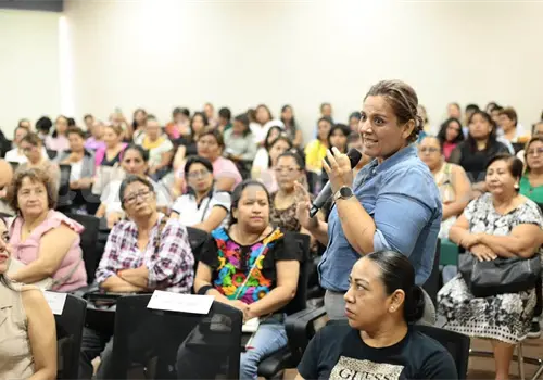 Impulsan el fortalecimiento econ&oacute;mico de las mujeres