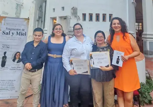 Presentan libro de amor y desamor