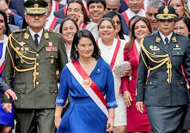 Keiko Fujimori asume el cargo de presidenta de Perú Keiko Fujimori asume el cargo de presidenta de Perú