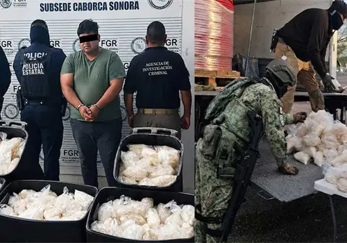 Aseguran 200 kilos de meta escondidos en carretes Aseguran 200 kilos de meta escondidos en carretes