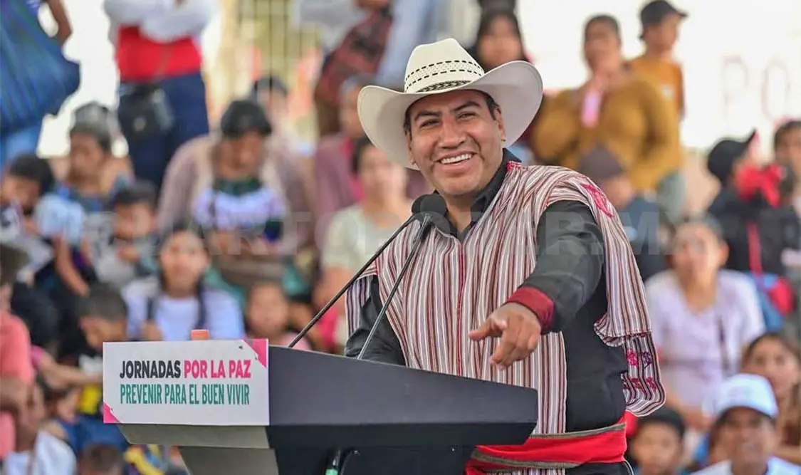 El presidente municipal de Pantelhó, Julio Pérez Pérez, reconoció el trabajo coordinado de las autoridades para fortalecer la paz. CP