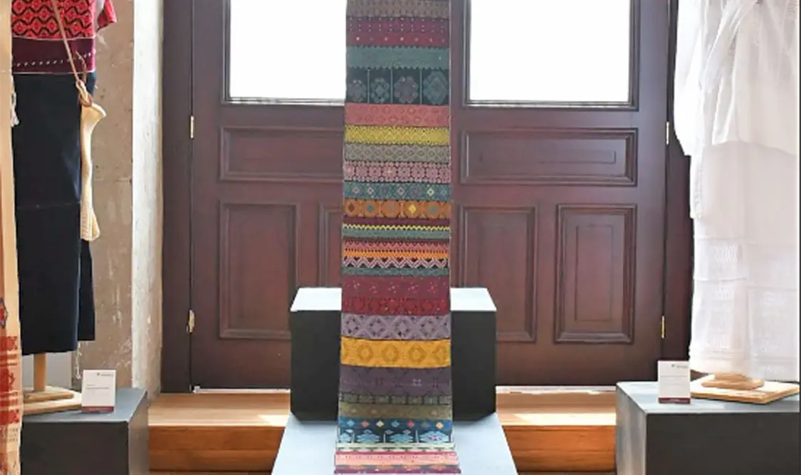 Fue entregado el premio del Concurso Nacional de Textiles Fonart 2026. Cortesía