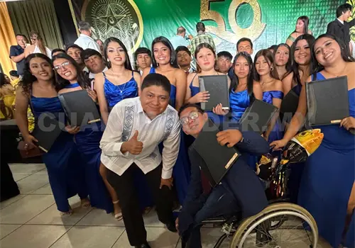 Vence barreras y concluye el bachillerato